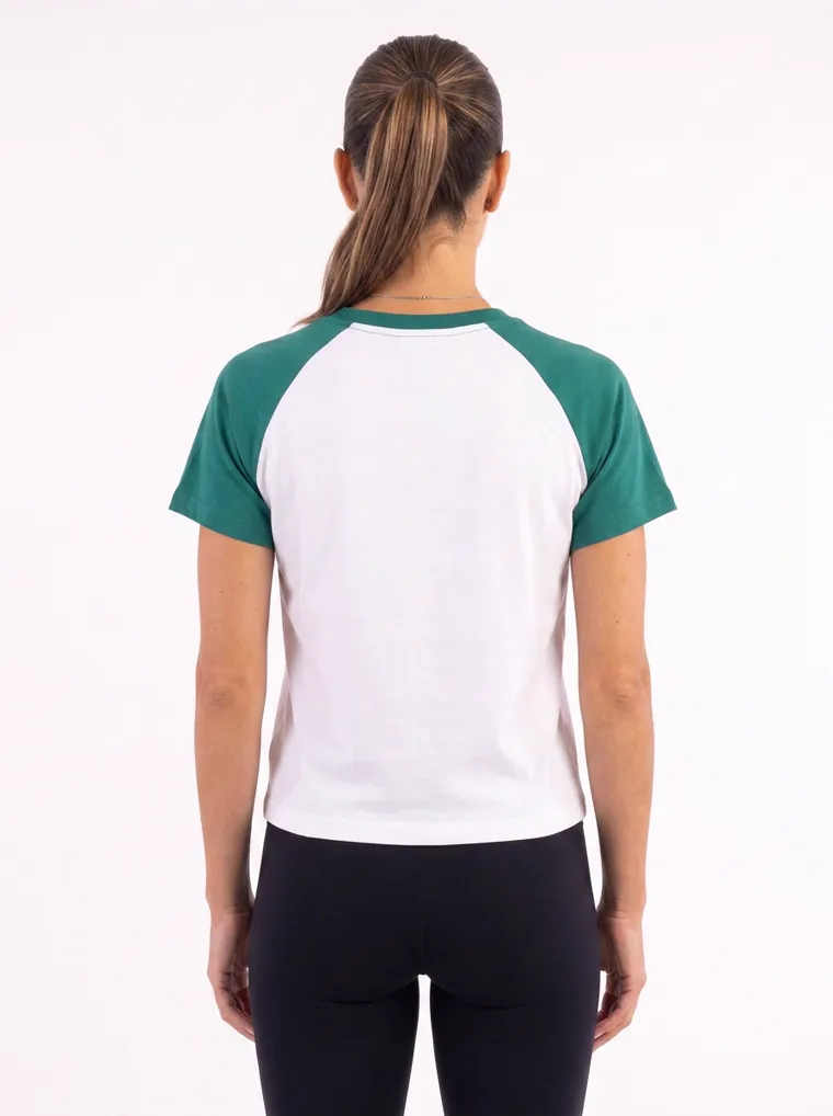 MODA AI output — raglan tee back view, back left blank exactly as the back technical flat specifies, raglan seams visible